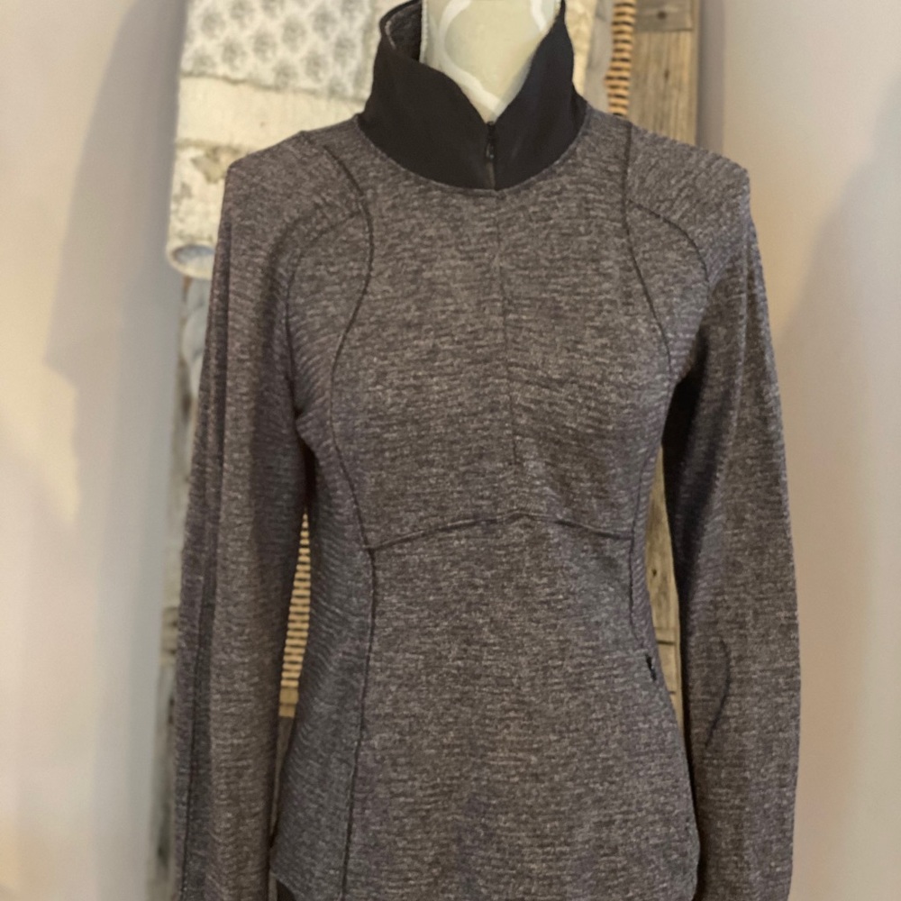 Lululemon pull over
